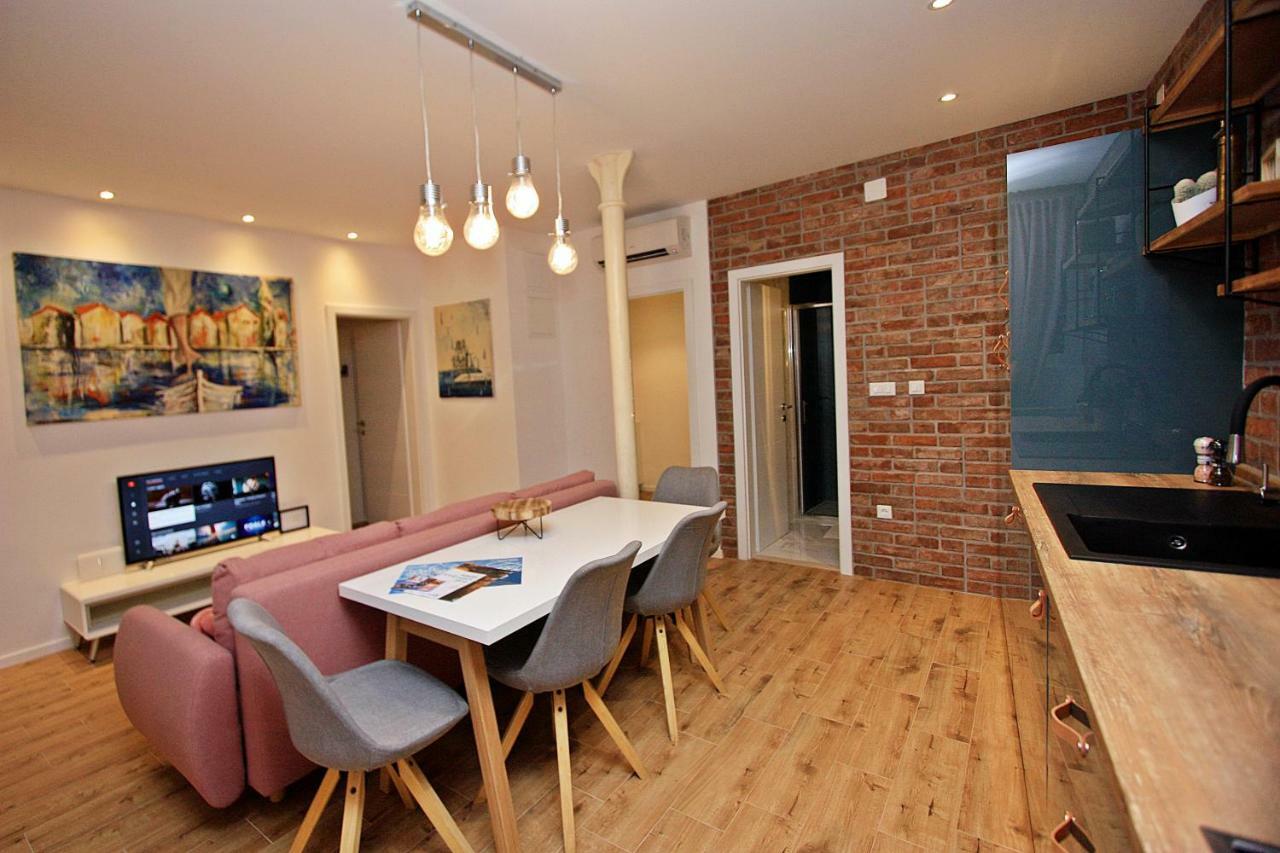 Apartman Michelangelo In The Centar Of Supetar Extérieur photo