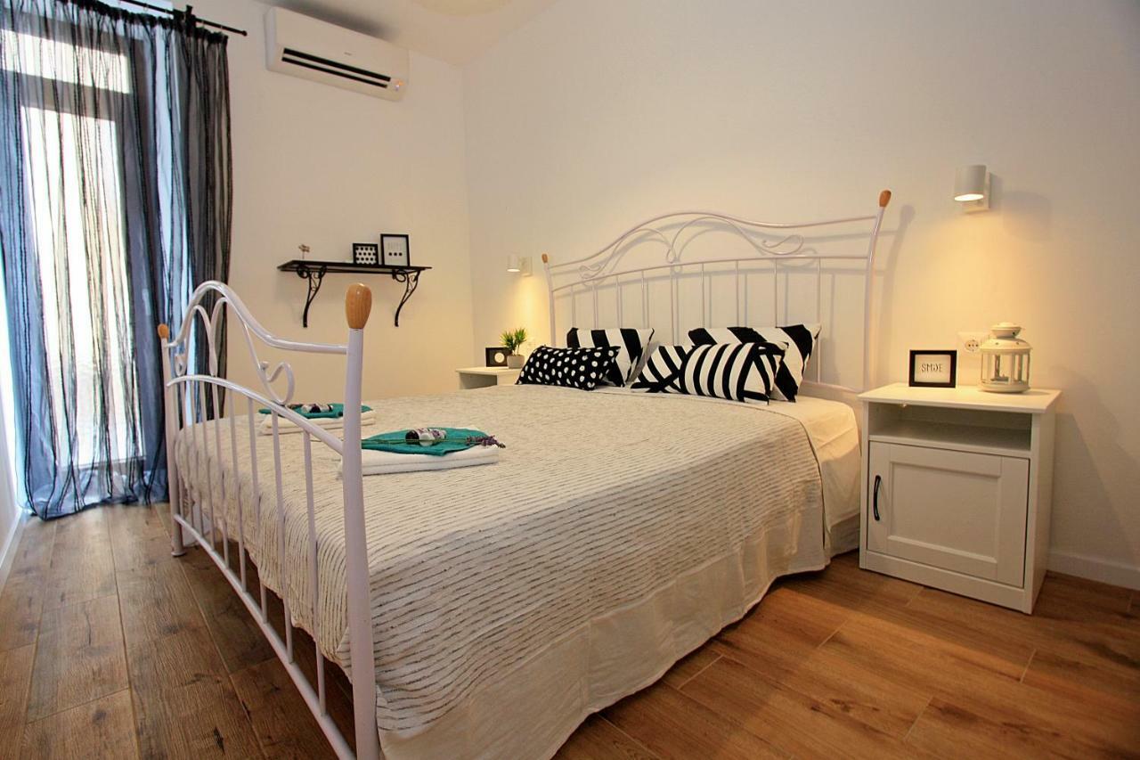 Apartman Michelangelo In The Centar Of Supetar Extérieur photo